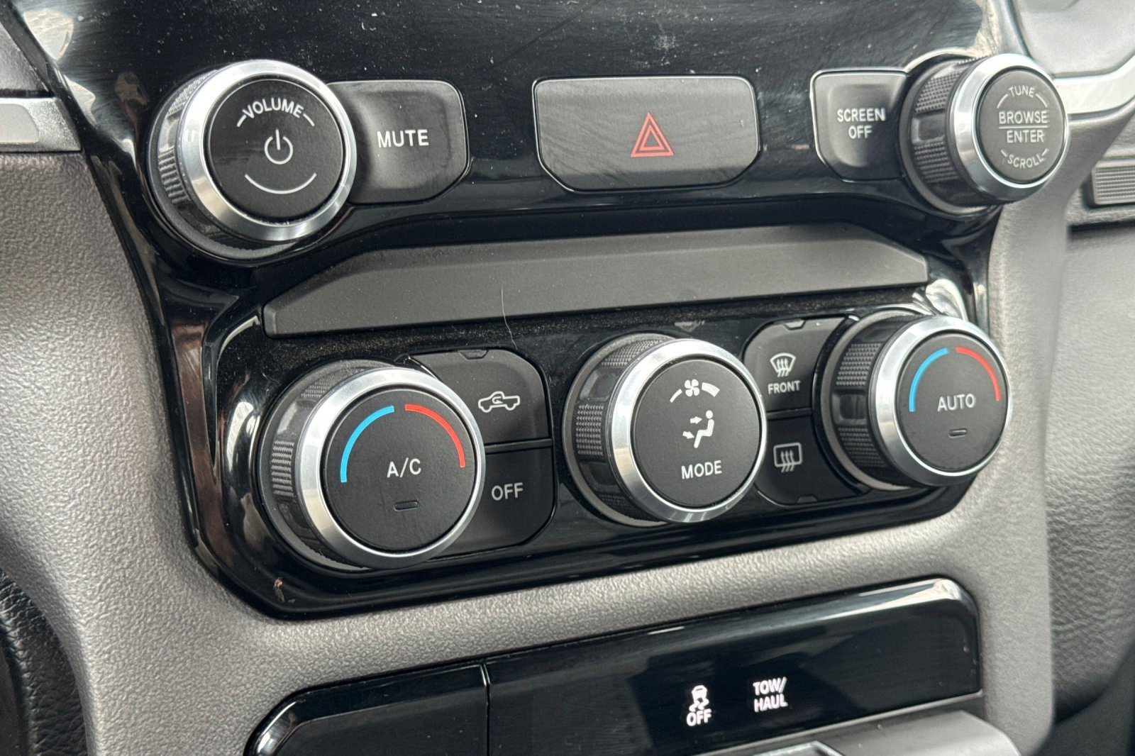 Used 2022 RAM 1500 Big Horn image 27