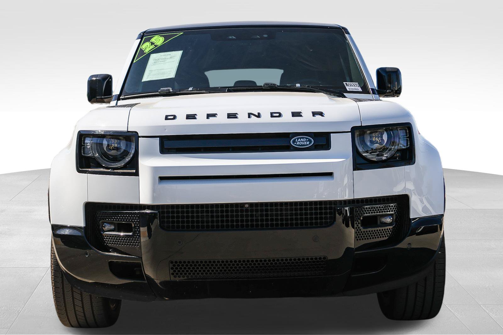 Certified 2025 Land Rover Defender 110 X-Dynamic SE AWD/4WD image 2
