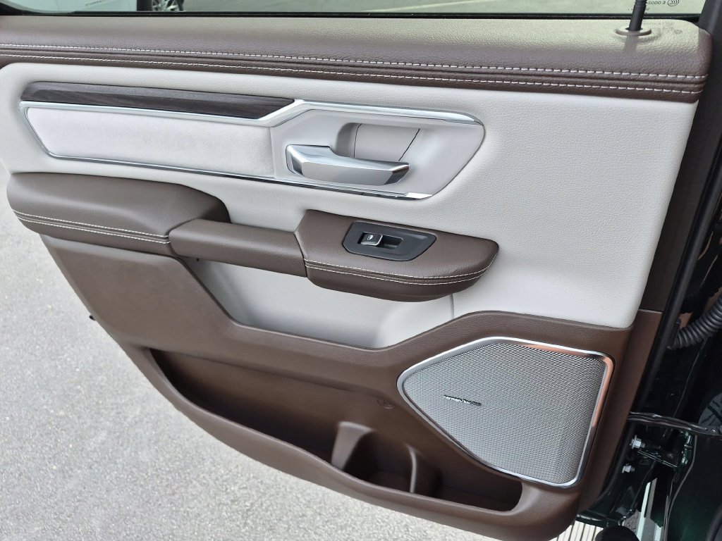 New 2027 RAM 1500 Laramie AWD/4WD image 24
