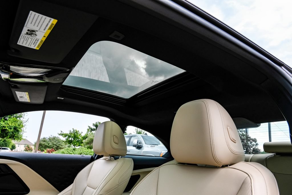 Used 2024 BMW 230i Coupe w/ Premium Package RWD image 19