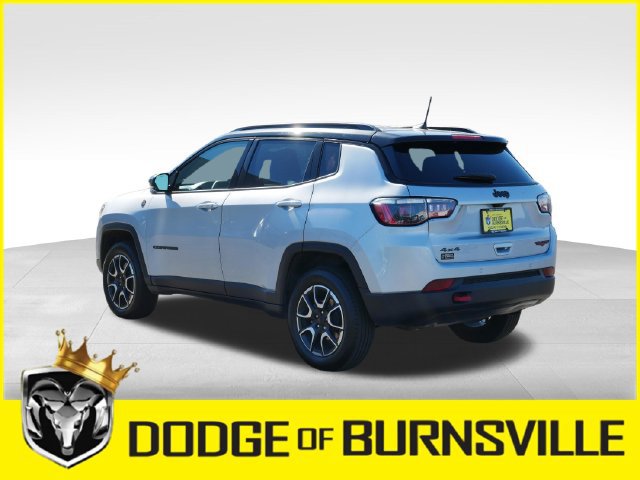 Used 2024 Jeep Compass Trailhawk AWD/4WD image 5