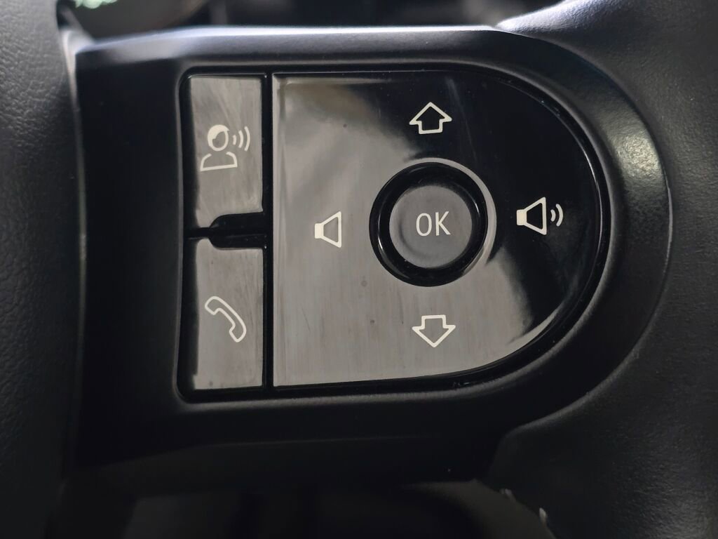 Used 2023 MINI Cooper SE image 38