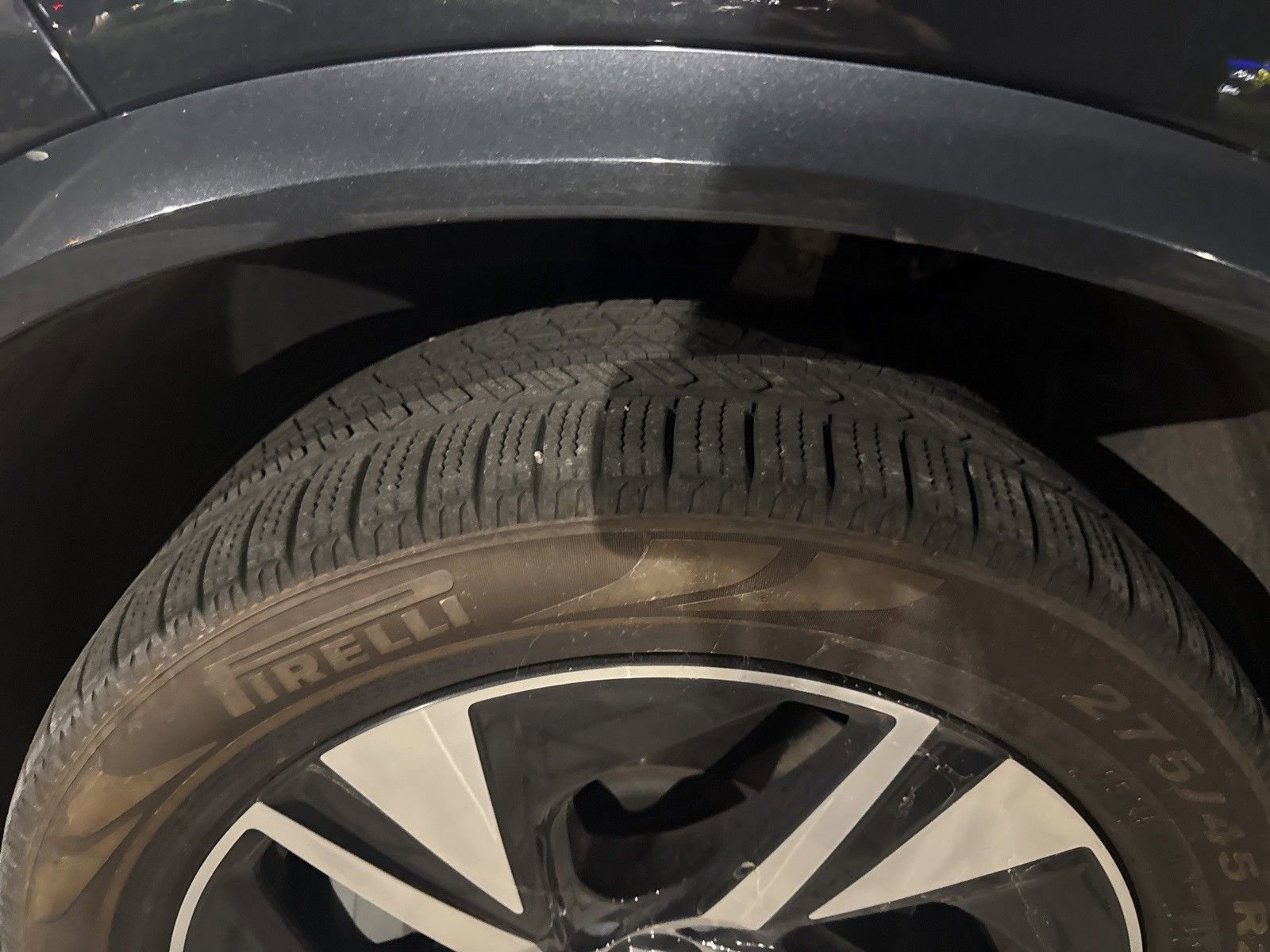 Used 2022 Volvo XC90 T8 R-Design w/ Advanced Package image 9