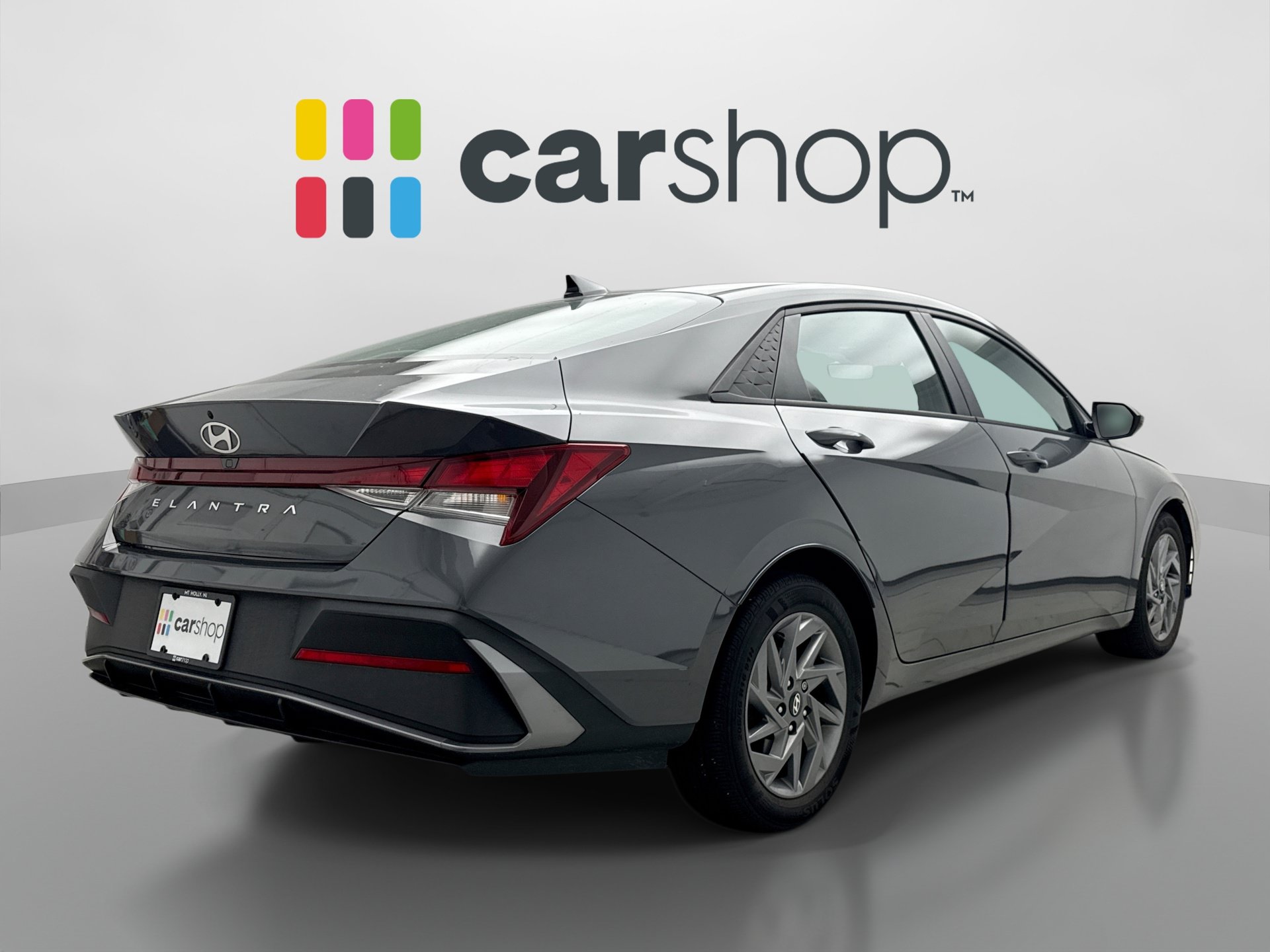 Used 2024 Hyundai Elantra SEL FWD image 5