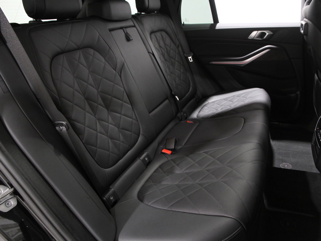 Used 2023 BMW X5 xDrive40i w/ M Sport Package image 19