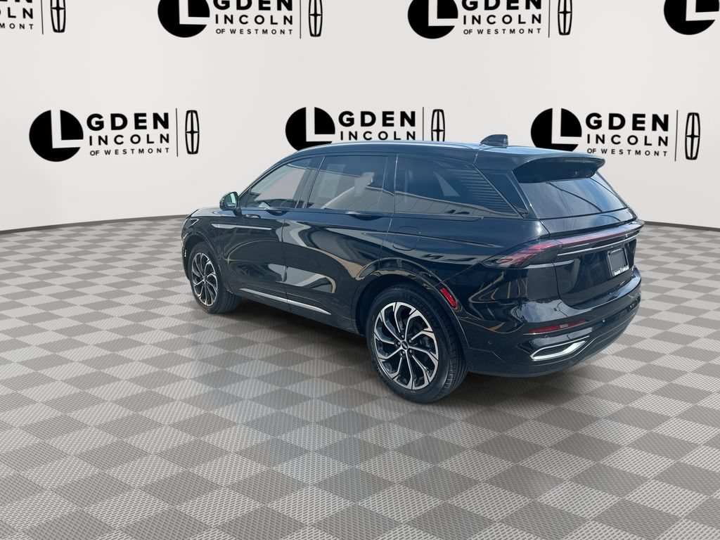Used 2024 Lincoln Nautilus Reserve w/ Equipment Group 202A AWD/4WD image 6