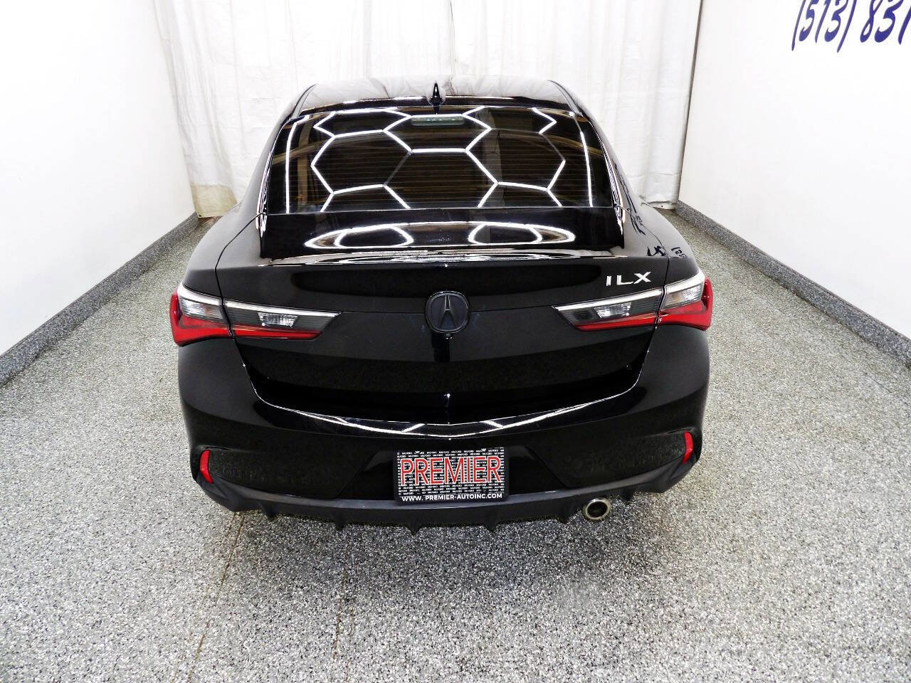 Used 2019 Acura ILX image 5
