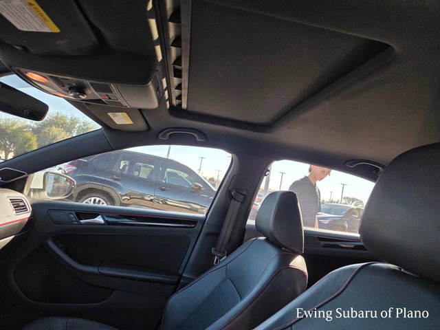 Used 2017 Volkswagen Jetta GLI image 10