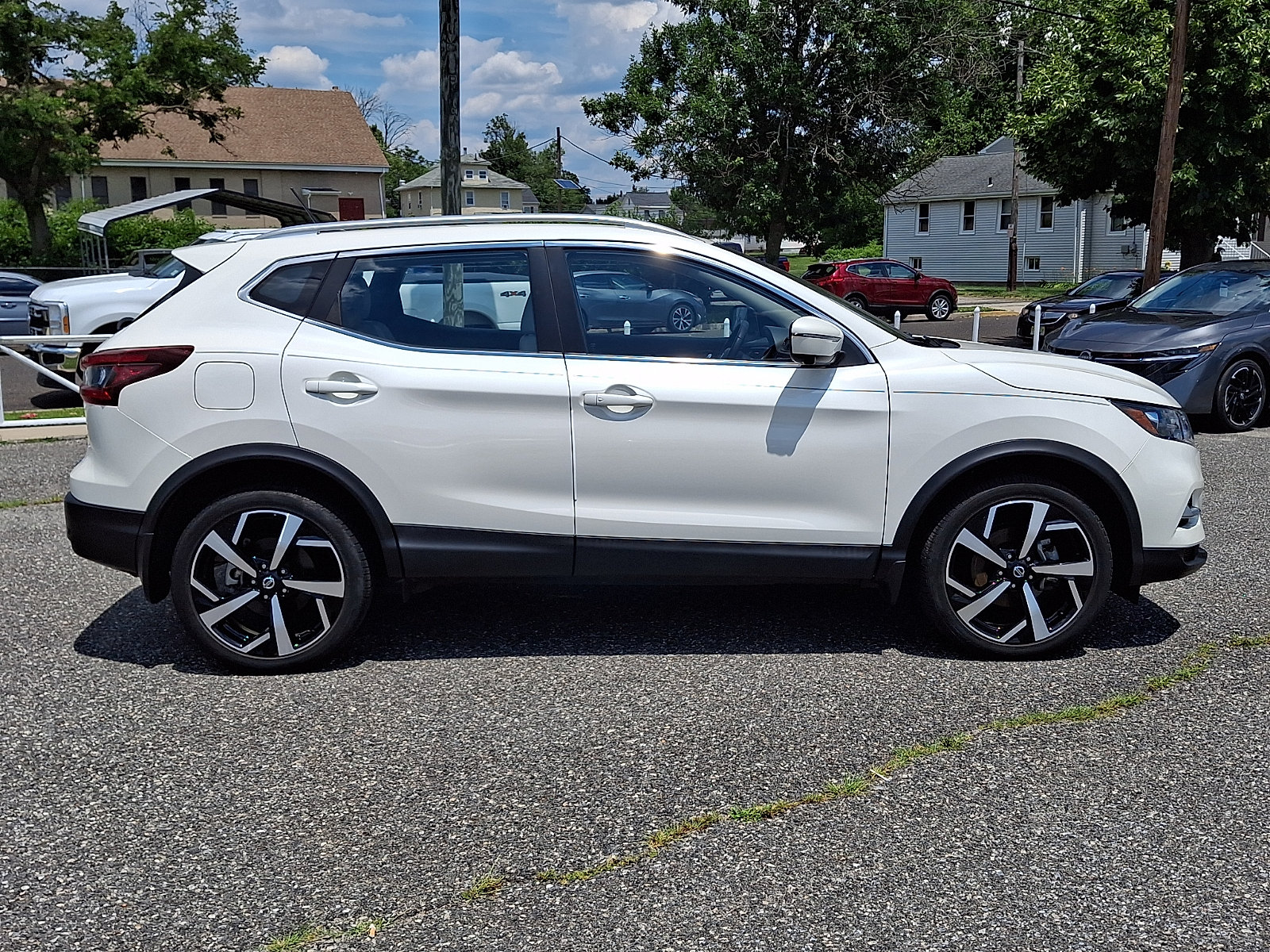Certified 2022 Nissan Rogue Sport SL AWD/4WD image 7