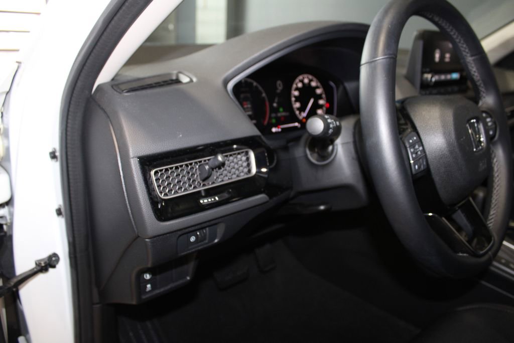 Used 2023 Honda Civic EX image 13