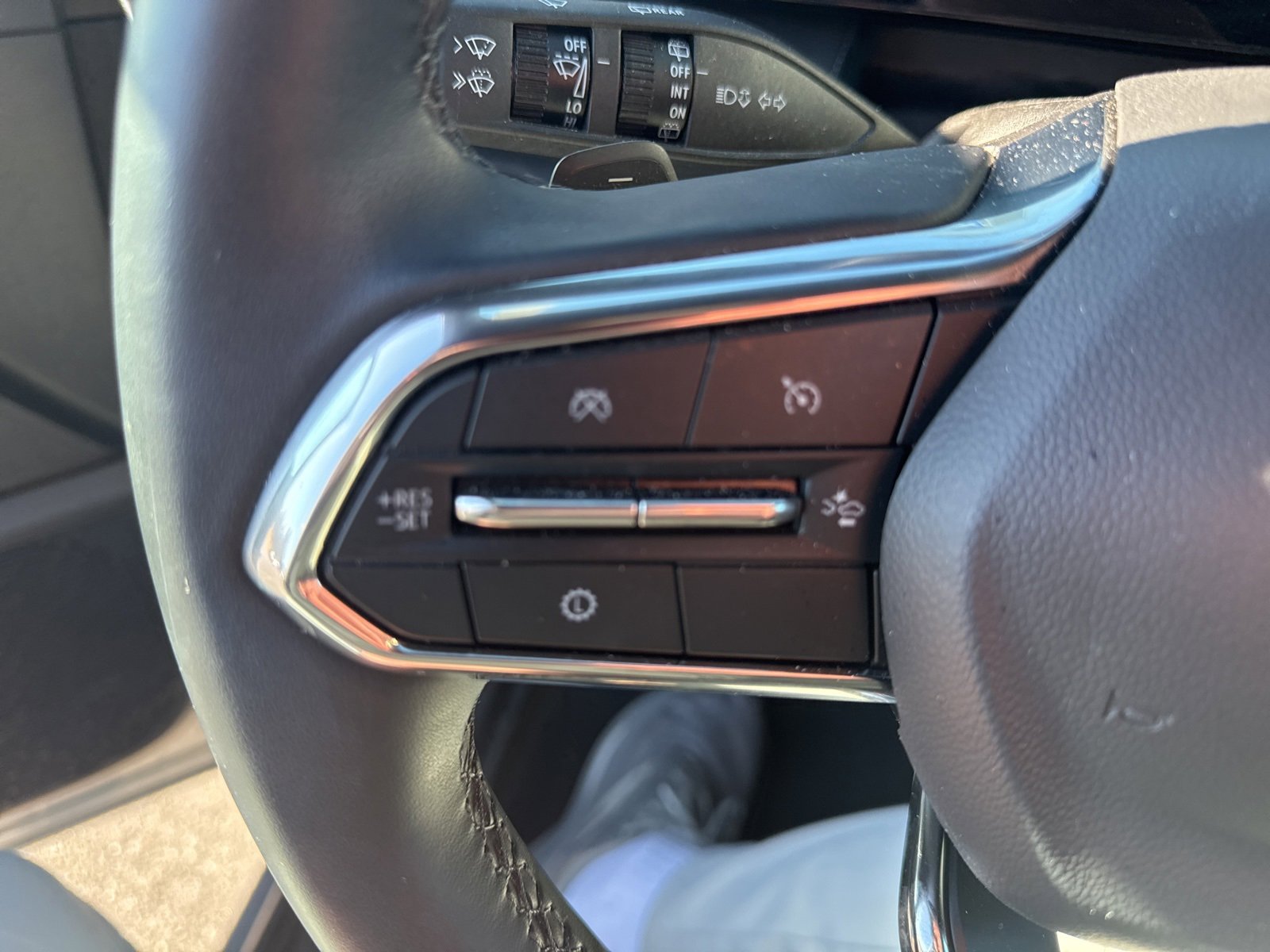 Used 2025 Chevrolet Equinox LT w/ Convenience Package II image 19