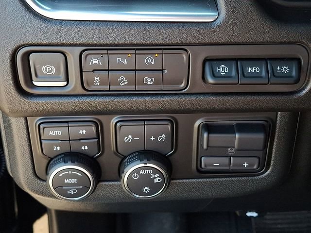 Used 2024 Chevrolet Tahoe High Country AWD/4WD image 23