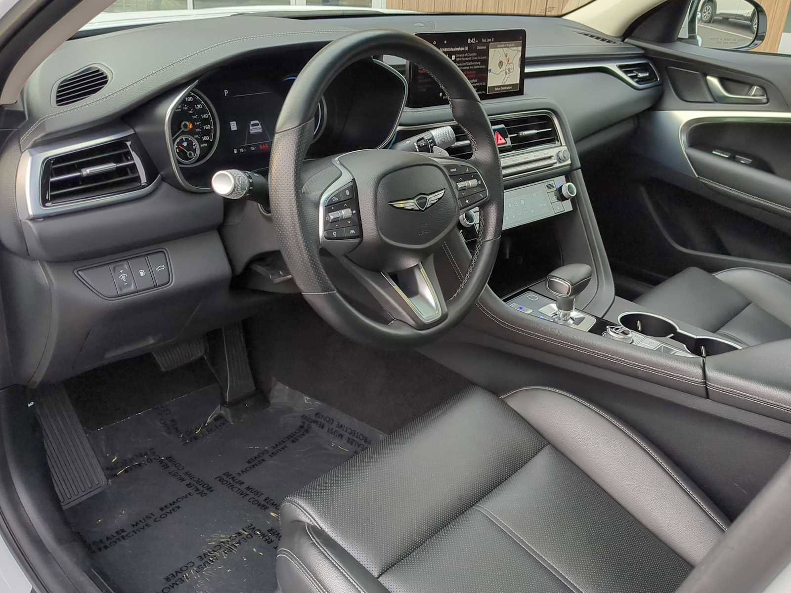 Used 2024 Genesis G70 2.5T image 3