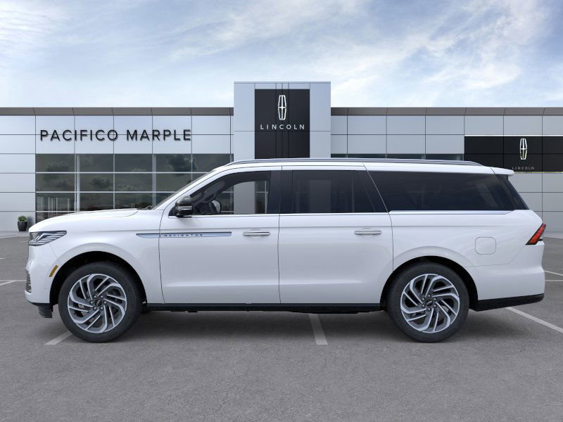 New 2025 Lincoln Navigator L Reserve image 3
