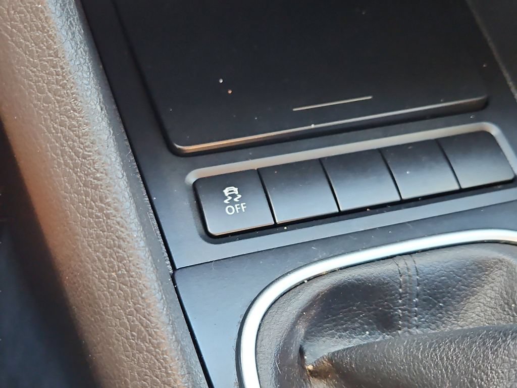 Used 2014 Volkswagen Jetta TDI FWD image 16