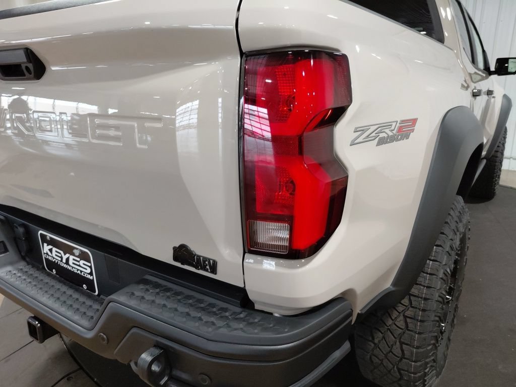New 2026 Chevrolet Colorado ZR2 AWD/4WD image 15