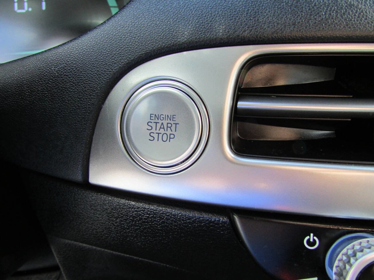 Used 2025 Hyundai Palisade SEL FWD image 29