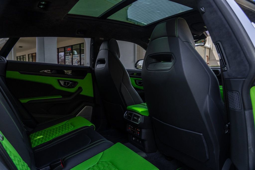 Used 2022 Lamborghini Urus AWD/4WD image 28