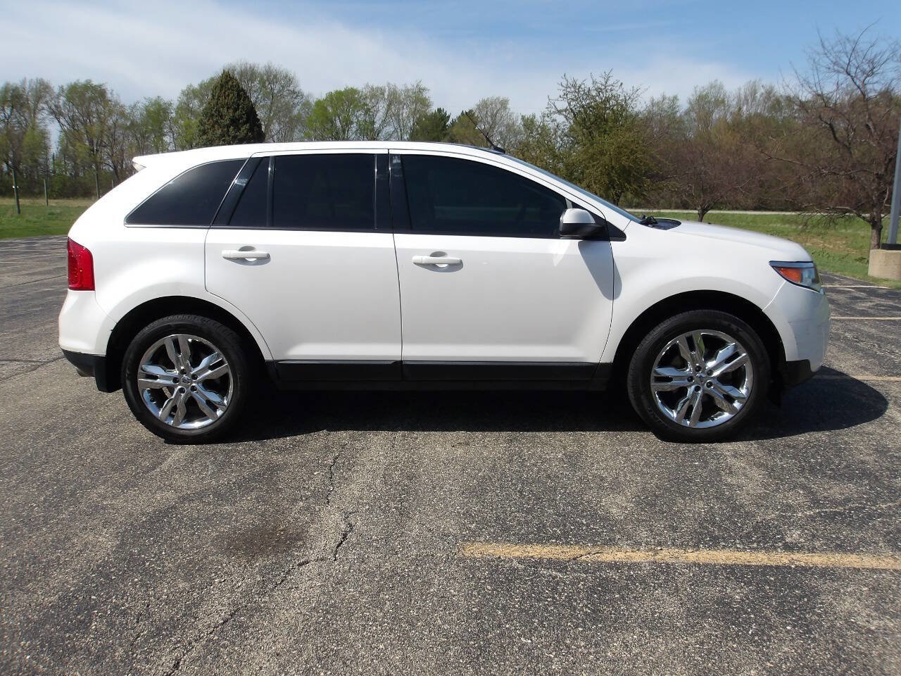 Used 2012 Ford Edge SEL FWD image 9