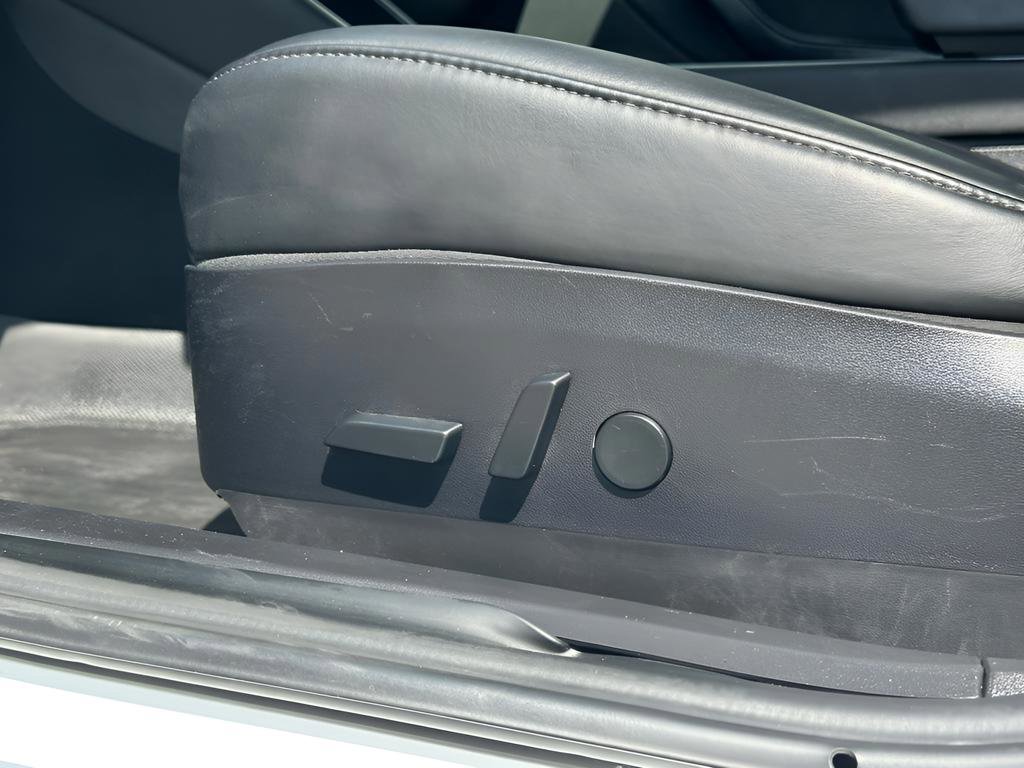 Used 2018 Tesla Model 3 Mid Range image 18