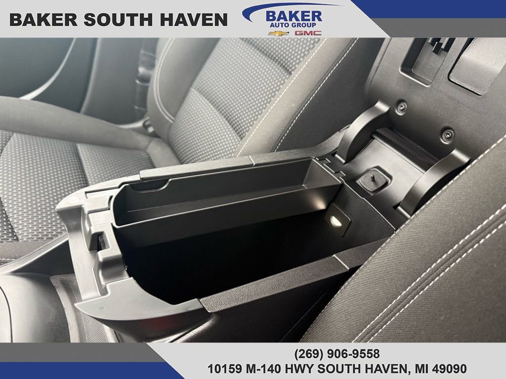 Used 2022 GMC Terrain SLE w/ Driver Convenience Package image 28