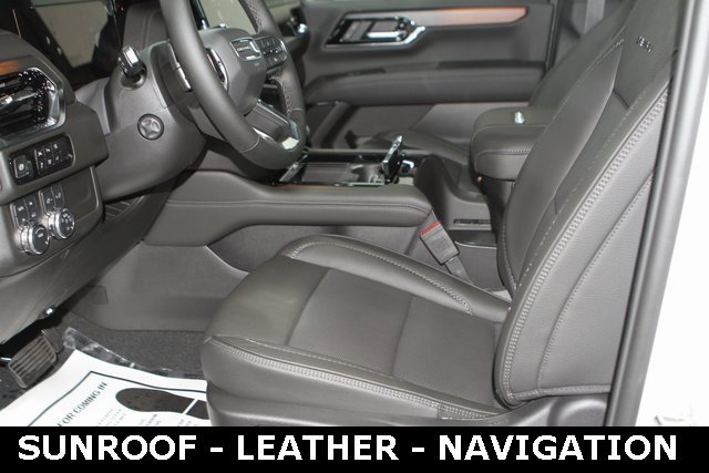 New 2025 GMC Yukon XL Denali w/ Sun & Power Step Package image 14