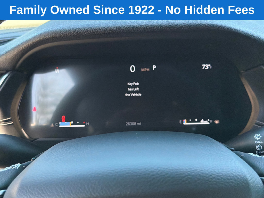Used 2025 Jeep Grand Cherokee Laredo AWD/4WD image 26