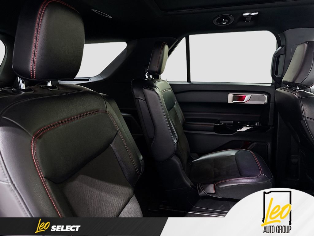 Used 2023 Ford Explorer ST-Line w/ Class IV Trailer Tow Package image 30