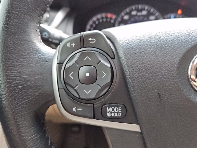 Used 2014 Toyota Camry XLE w/ Leather Package FWD image 24