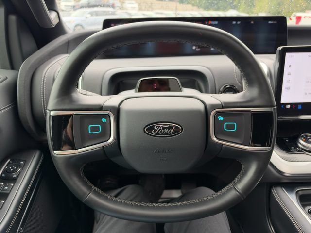 Used 2026 Ford Expedition Max Platinum w/ Stealth Performance Package AWD/4WD image 52