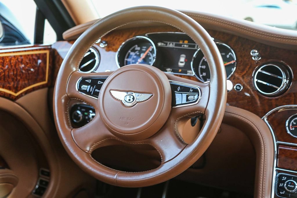 Used 2014 Bentley Mulsanne RWD image 16