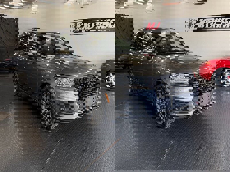 Used 2018 Audi Q7 3.0T Prestige image 1