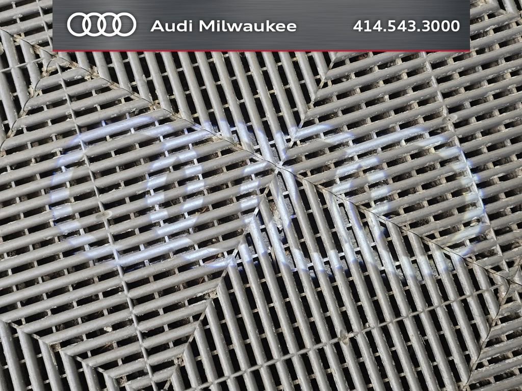 Used 2023 Audi Q8 Premium w/ Convenience Package AWD/4WD image 15