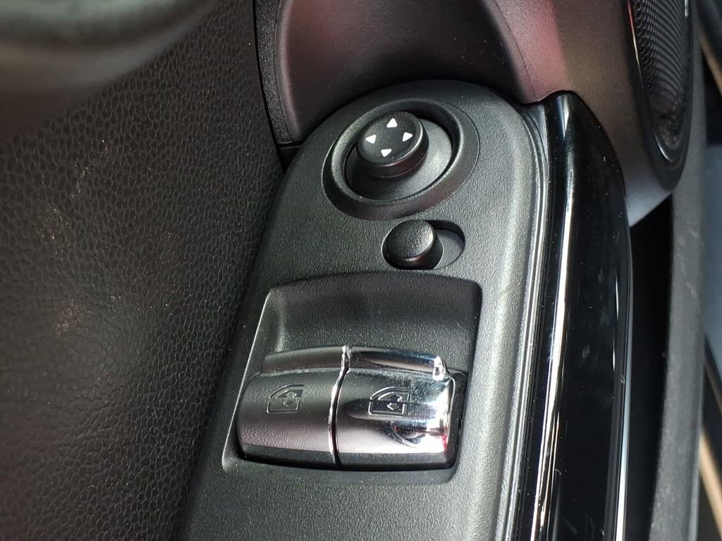 Used 2019 MINI Cooper 2-Door Hardtop w/ Signature Upholstery Package FWD image 20