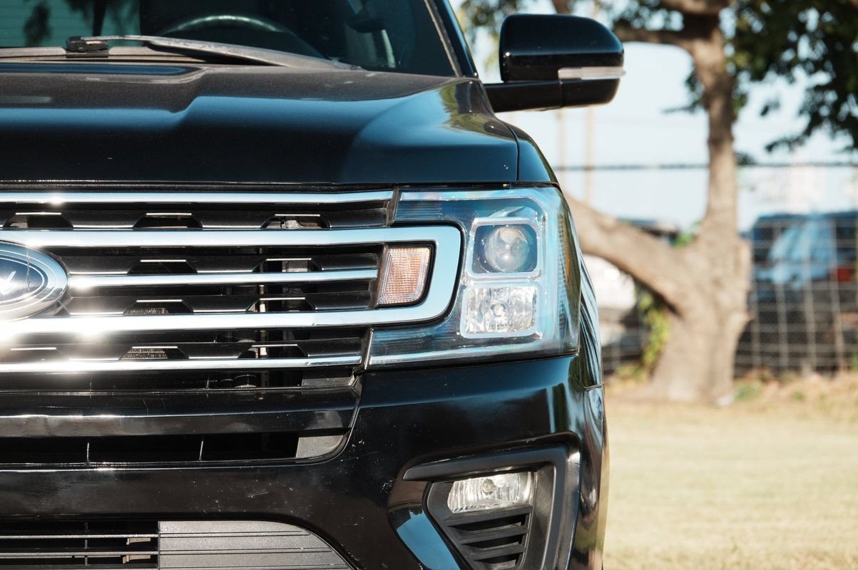 Used 2018 Ford Expedition Max XLT w/ Equipment Group 202A RWD image 20
