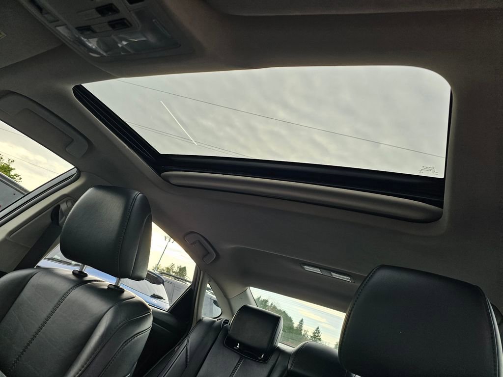 Used 2016 Toyota Avalon Limited image 21