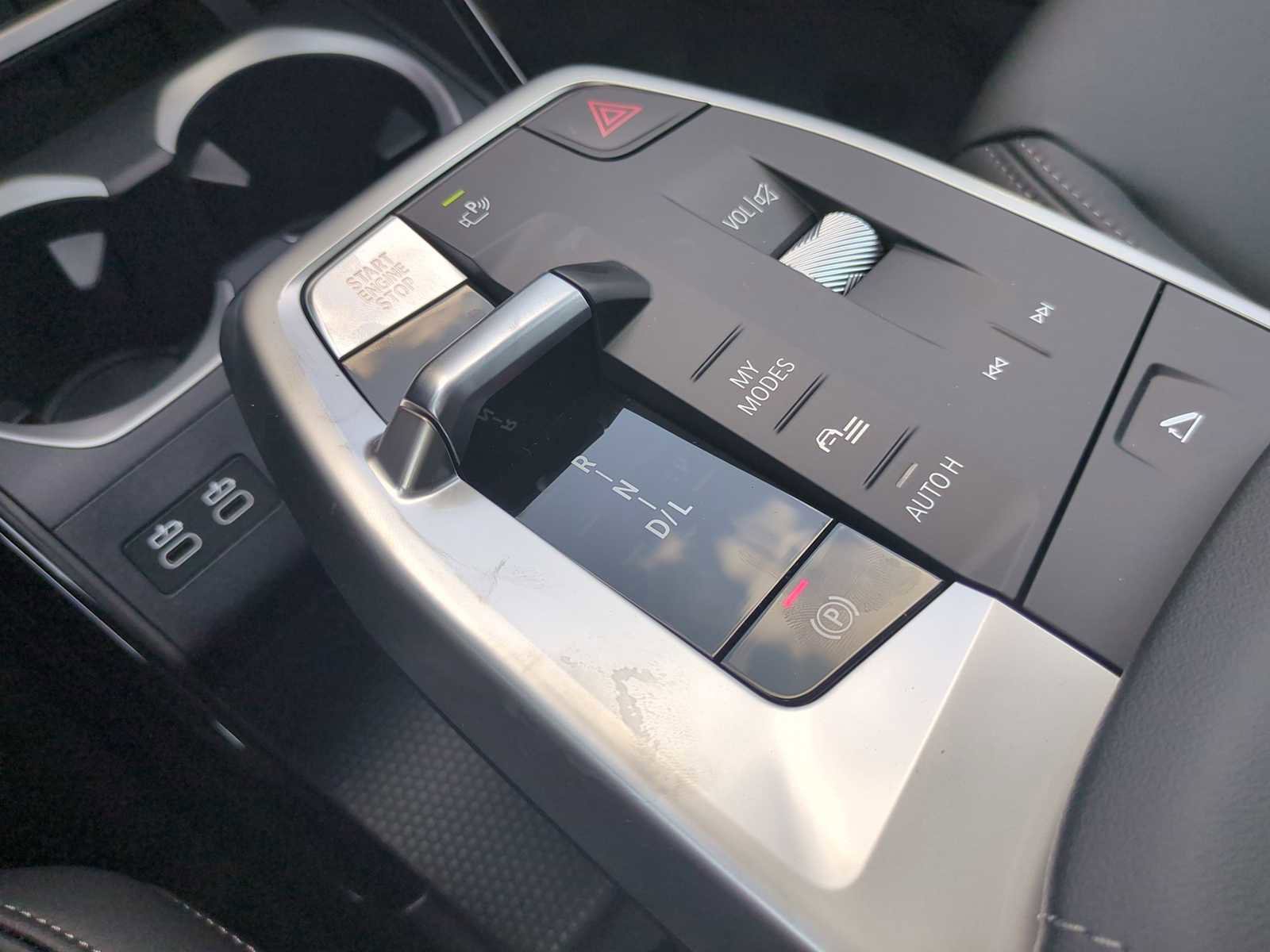 Used 2025 BMW X1 xDrive28i w/ Technology Package image 32