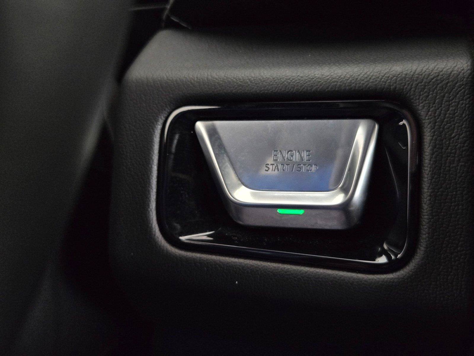 Used 2025 GMC Yukon Denali AWD/4WD image 24