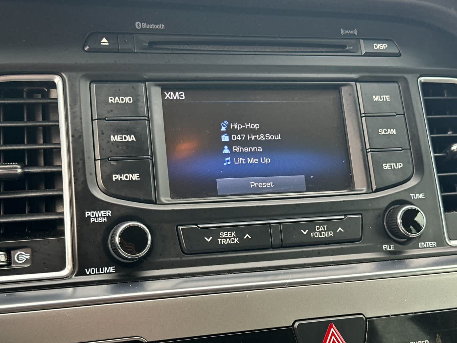 Used 2015 Hyundai Sonata SE w/ Option Group 09 FWD image 18