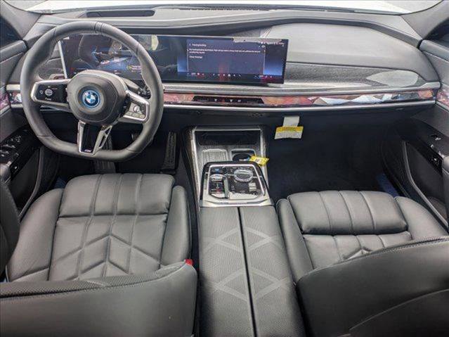 Used 2025 BMW i7 eDrive50 w/ M Sport Package image 18