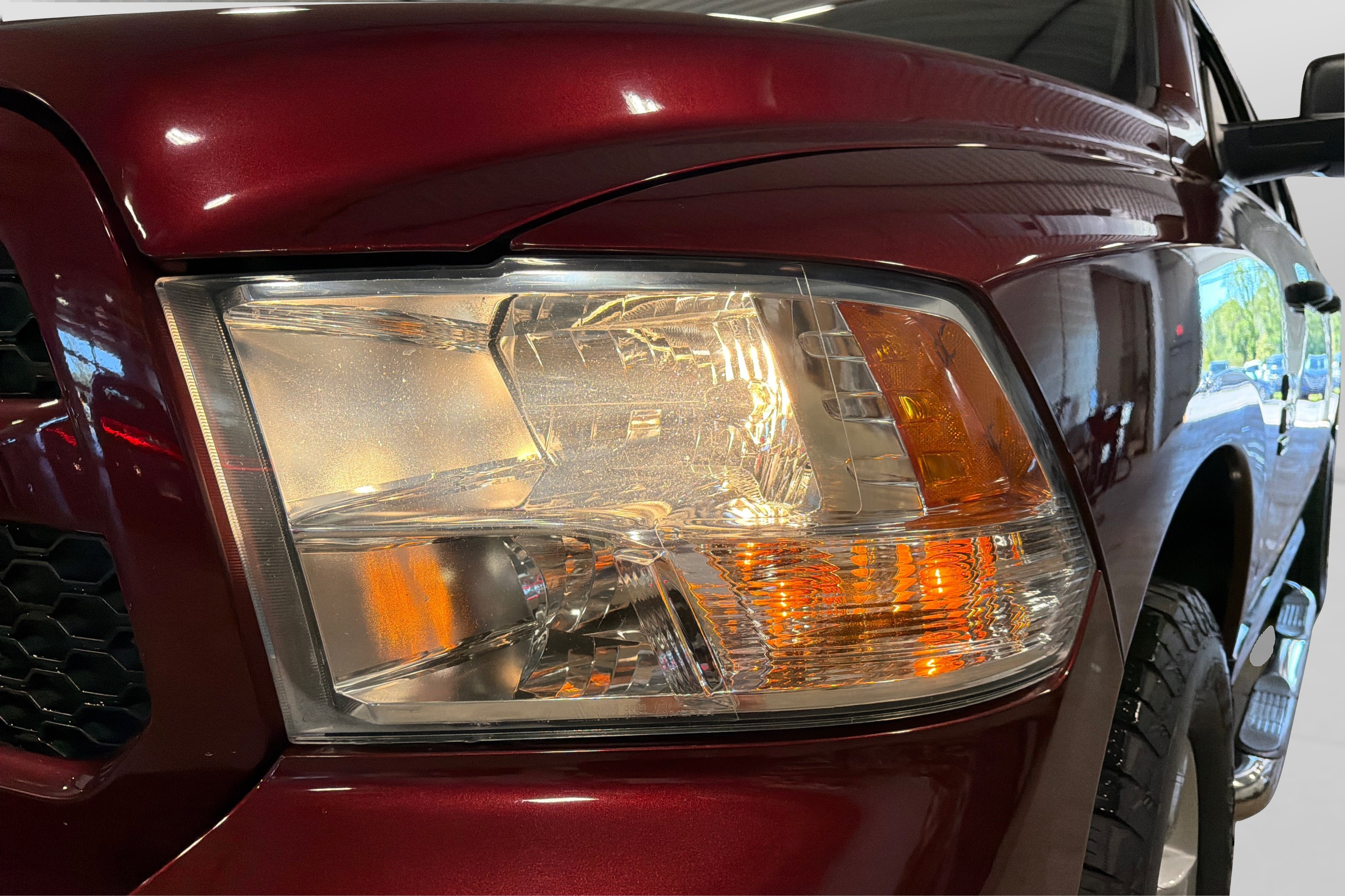 Used 2019 RAM 1500 Express AWD/4WD image 13