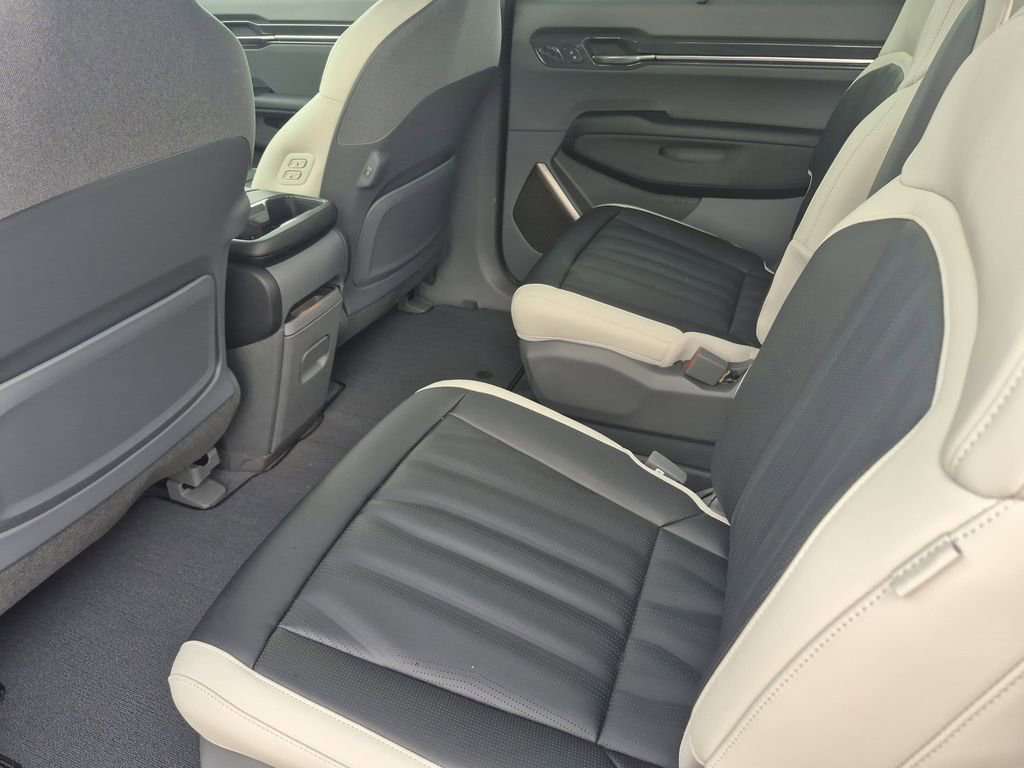 New 2026 Kia EV9 GT-Line image 13