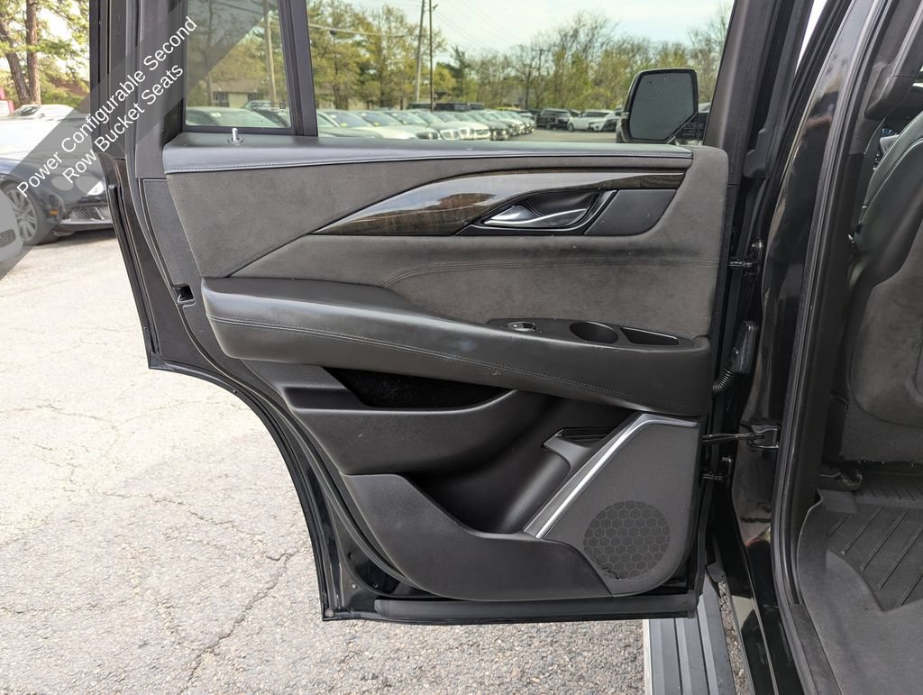 Used 2020 Cadillac Escalade Platinum AWD/4WD image 43