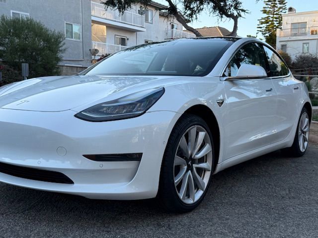 Used 2018 Tesla Model 3 Long Range image 12
