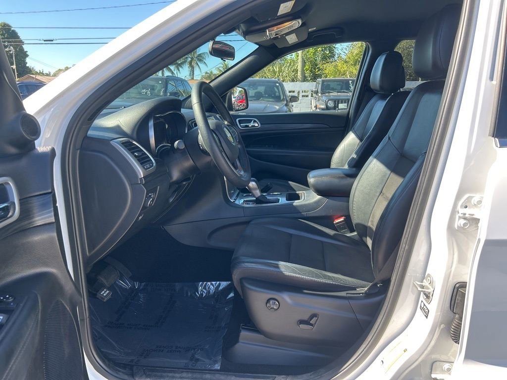 Certified 2021 Jeep Grand Cherokee Laredo X image 9