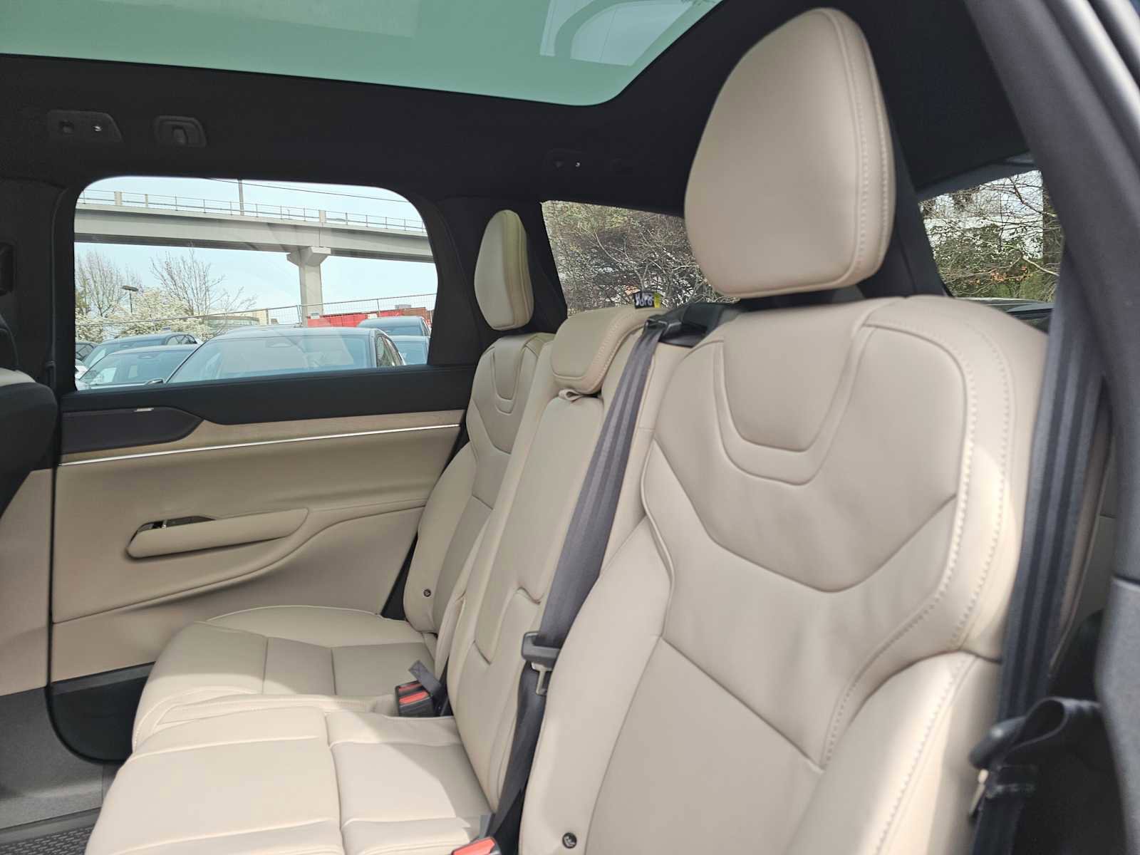 New 2026 Volvo EX90 Ultra image 20