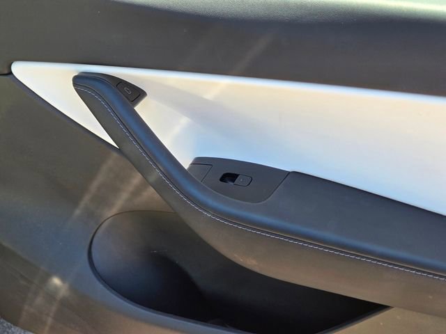 Used 2020 Tesla Model Y Long Range AWD/4WD image 22