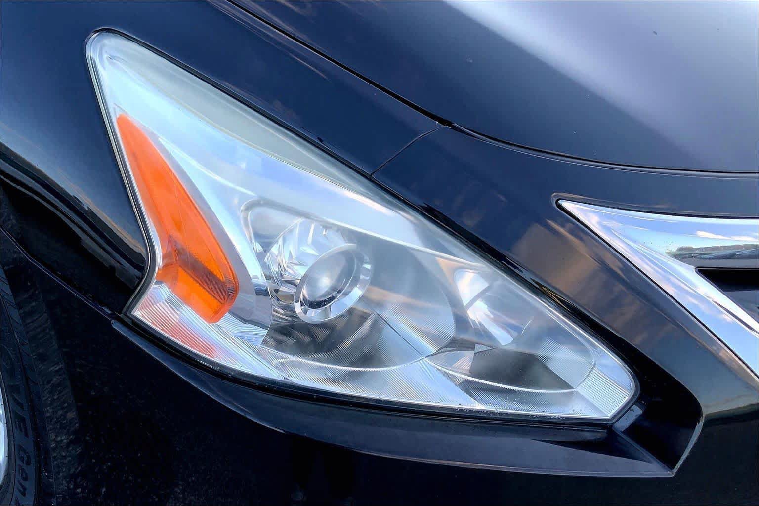 Used 2015 Nissan Altima 2.5 SV w/ Convenience Package FWD image 27