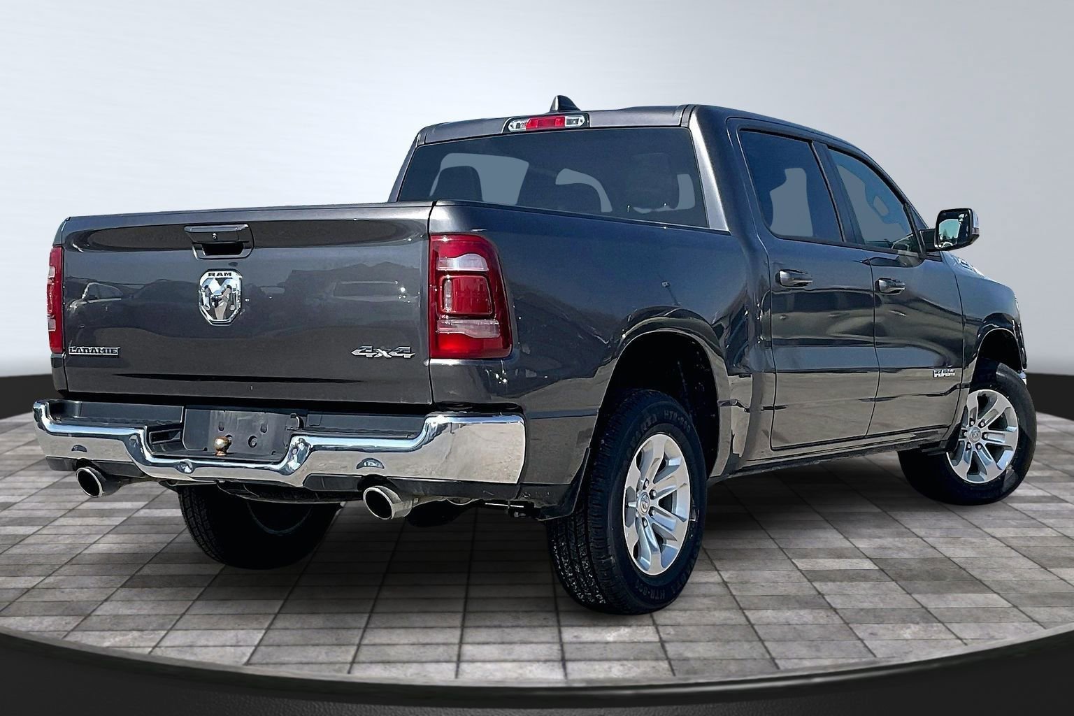 Used 2024 RAM 1500 Laramie image 2
