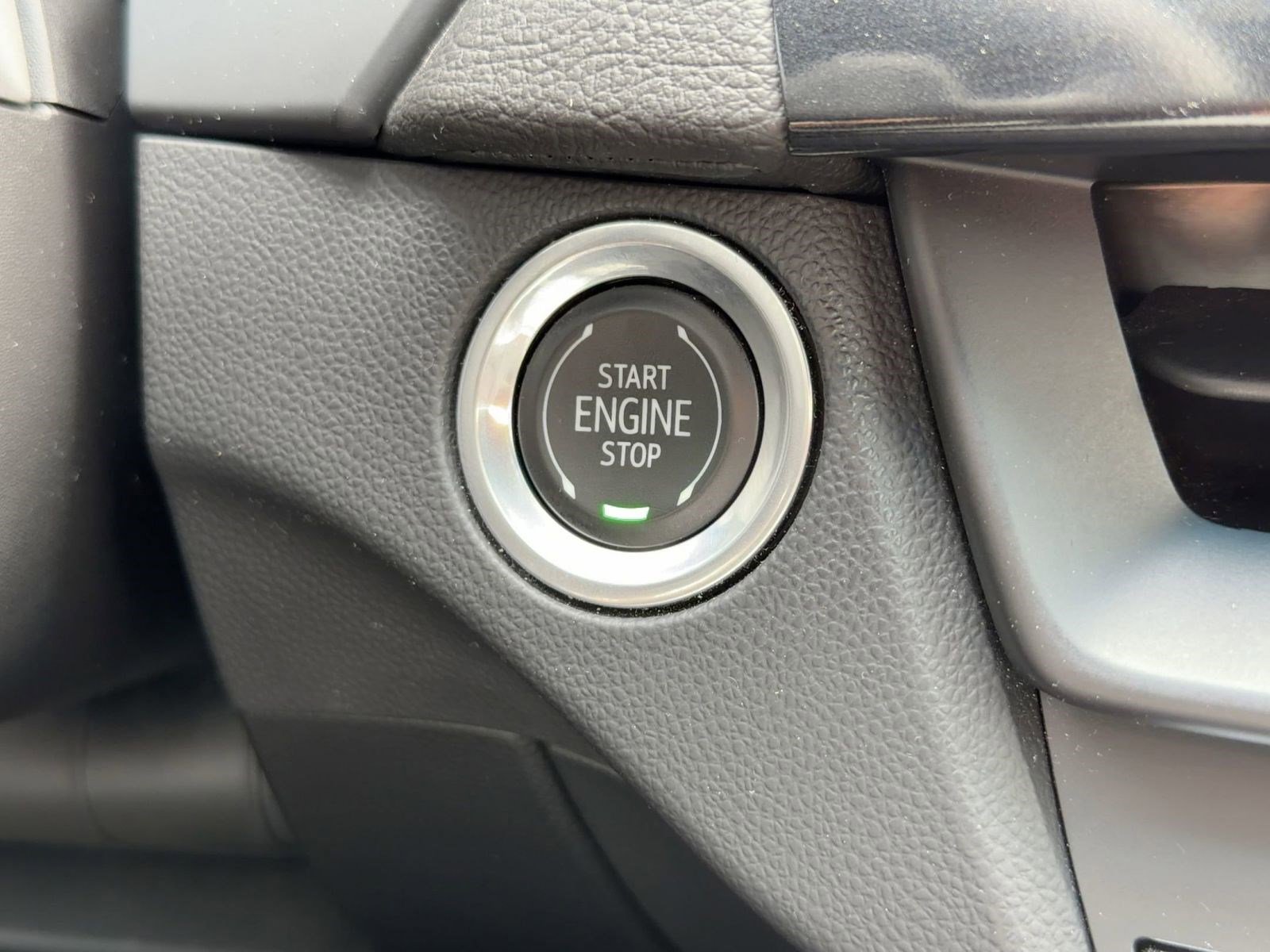 Certified 2023 Cadillac CT4 Luxury w/ Sun And Sound Package image 23